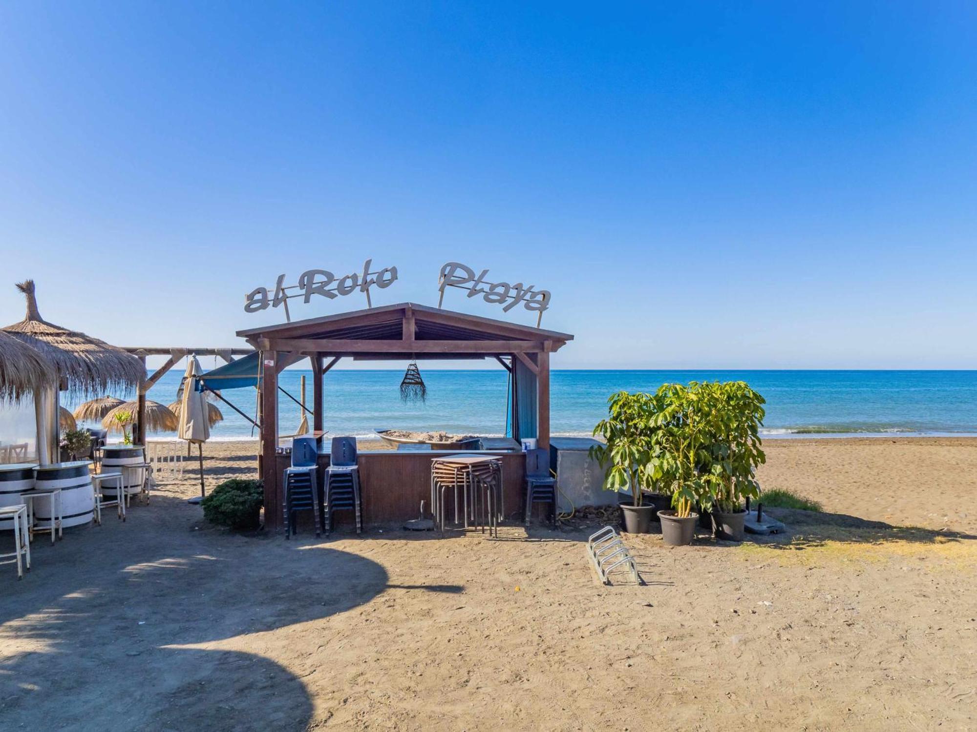 Nuevo Con Piscina Y Parking En La Playa Torre de Benagalbon